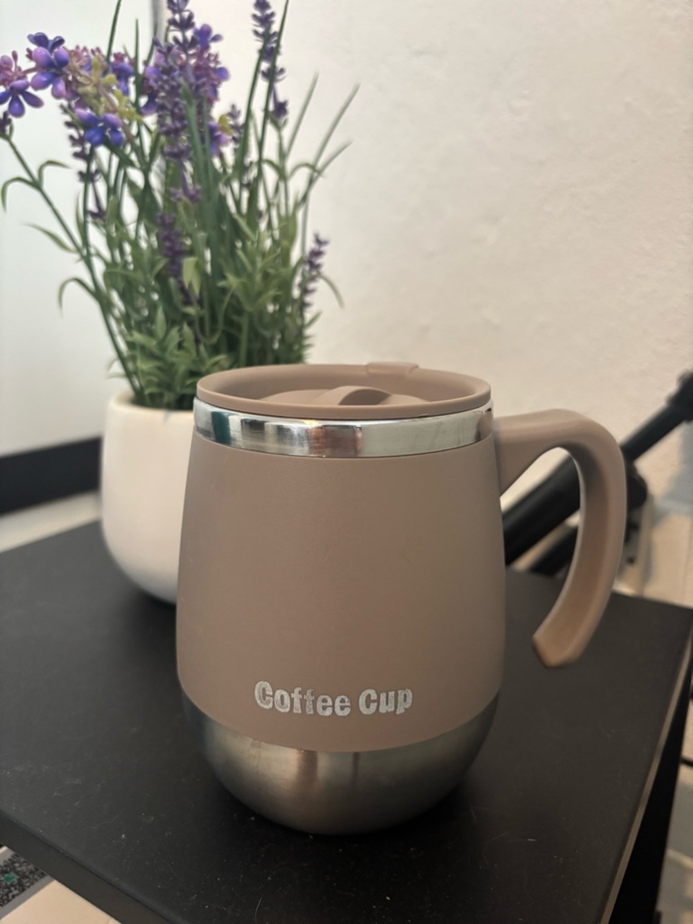 Large Insulated Stainless Steel Coffee Mug with Lid - Khaki/Tan - Picture 3 of 5